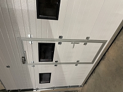 Pacelamie varti ar personaldurvim