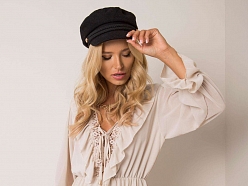 Kleita ikdienai vai svētkiem.