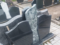 Kapu pieminekļu uzstādīšana