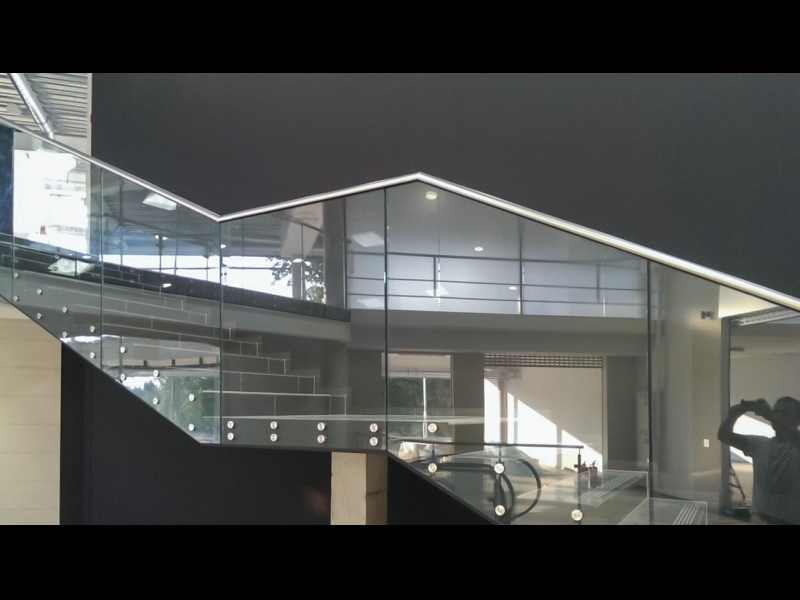 stikla konstrukcijas