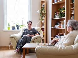 veco ļaužu aprūpes nams