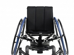 Sporta ratiņkrēsls.