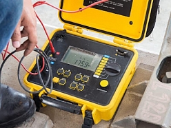 Sungaila S., skursteņslaucītājs