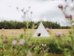 Tipi tent