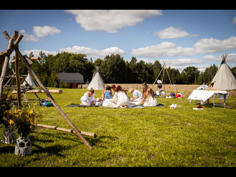 Tipi village Nomadic Homes