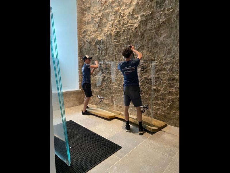 Trauslu priekšmetu piegāde