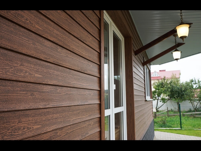 Uplast siding