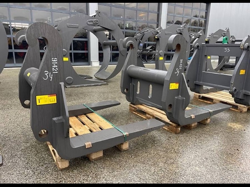 VOLVO industriālās tehnikas papildaprīkojums