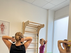 Mūsu fizioterapijas nodarbības ir piemērotas gan profilaksei, gan ārstnieciskajai vingrošanai pēc diagnozes!