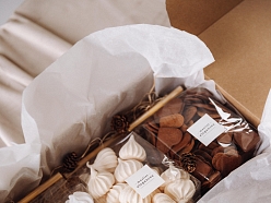 Dāvanu kaste svētkiem