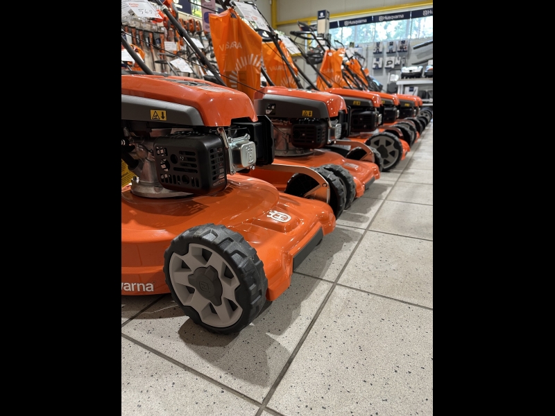 Zāles pļāvēji Husqvarna