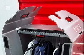 Drēbju nomas kastes