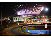 Ar krāšņu šovu Brazīlijas pilsētā Riodežaneiro naktī uz sestdienu tika atklātas Vasaras XXXI olimpiskās spēles.