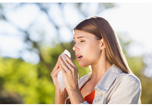 Kā tikt galā ar pavasara alerģijām? Stāsta farmaceite