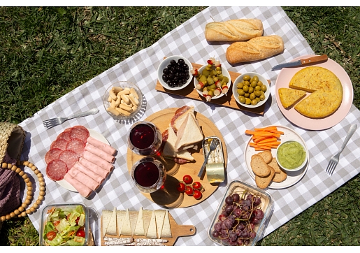 Kā uzsākt pikniku sezonu droši un veselīgi? Iesaka farmaceiti
