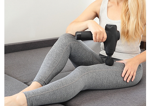 Masāžas pistole: modes lieta  vai noderīgs rīks? Fizioterapeites skaidrojums