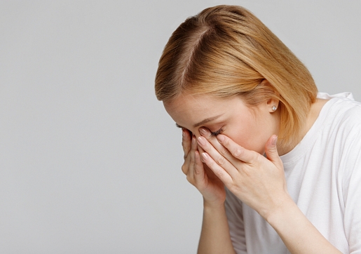 Kad acis grauž un asaro: Cēloņi un ārstēšana