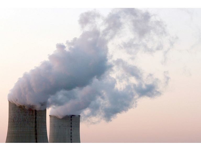 Ogļu putekļi, kas rodas ar akmeņoglēm darbinātās elektrostacijās Eiropas Savienībā, izraisa apmēram 23 tūkstošus nāves gadījumu gadā.