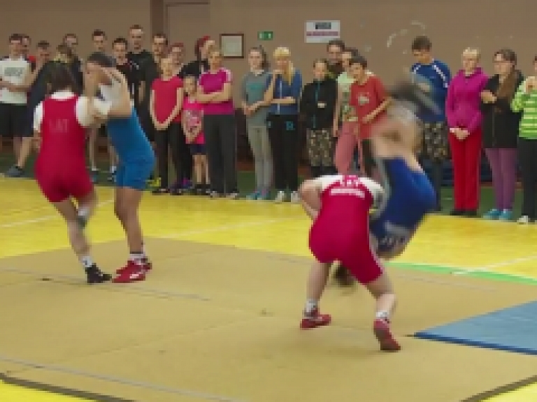 Latgales Reģionālā TV: Daugavpils universitātē notiek sporta festivāls