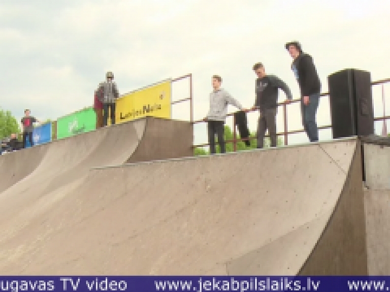 Vidusdaugavas TV: Sportiskā garā Jēkabpilī aizvadīta Jauniešu diena