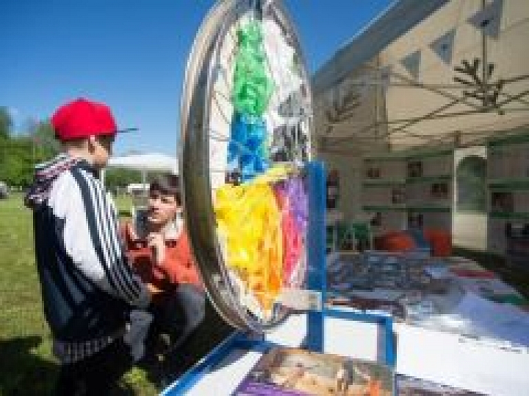 Festivāls "Tīrai Latvijai!" pulcē vairāk nekā 5000 bērnus un jauniešus