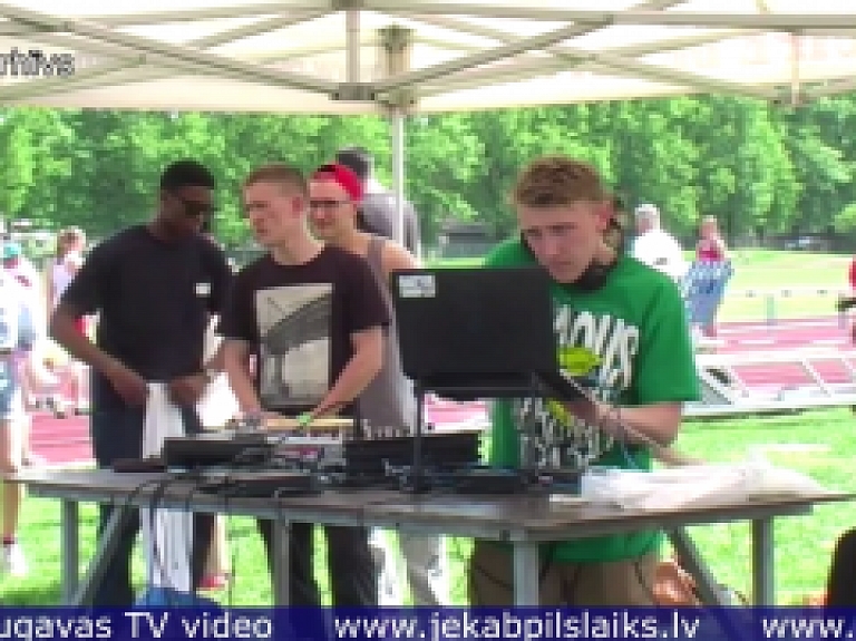 Vidusdaugavas TV: Jēkabpilī šajā sestdienā vienlaicīgi norisināsies divi pasākumi