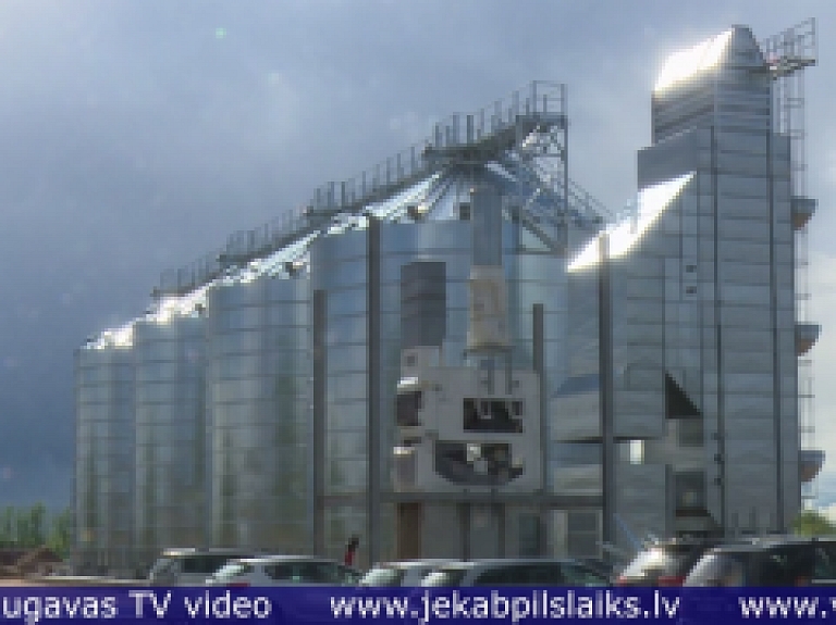 Vidusdaugavas TV: Jēkabpilī top graudu pieņemšanas, pirmapstrādes un uzglabāšanas komplekss