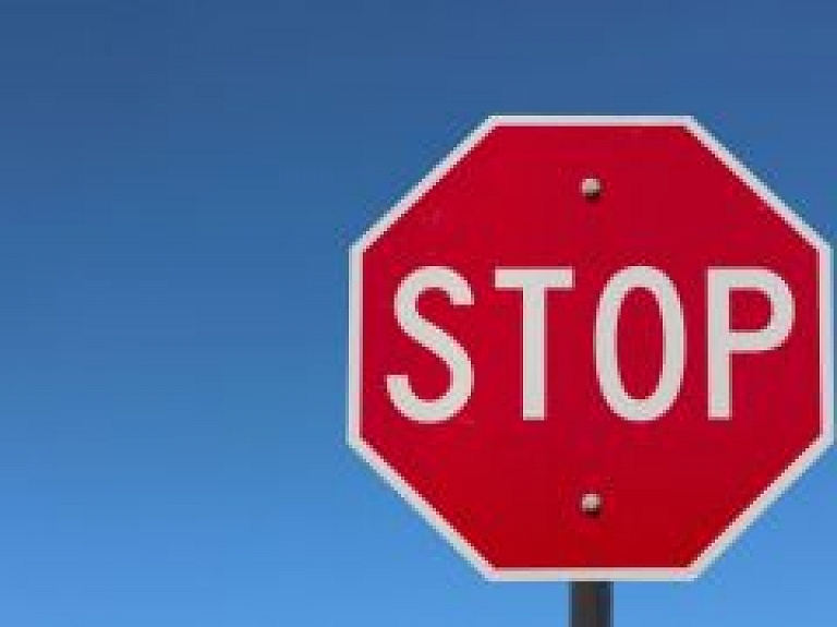 Šonakt slēgs satiksmi Kaļķu ielas posmā