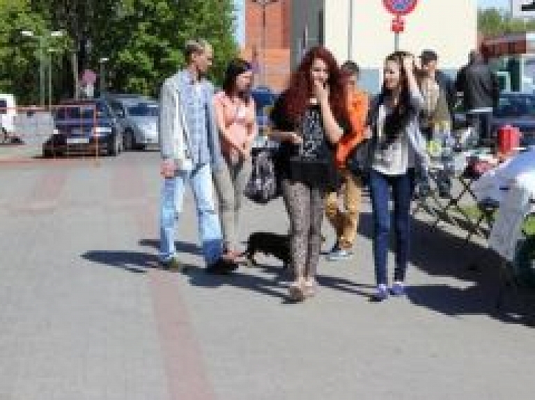 Teju visas NVA piedāvātās darbvietas skolēniem vasaras brīvlaikā ir aizņemtas