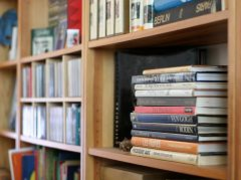 Saulkrastos atzīmēs bibliotēku nedēļu "Pastāvēs, kas pārvērtīsies"