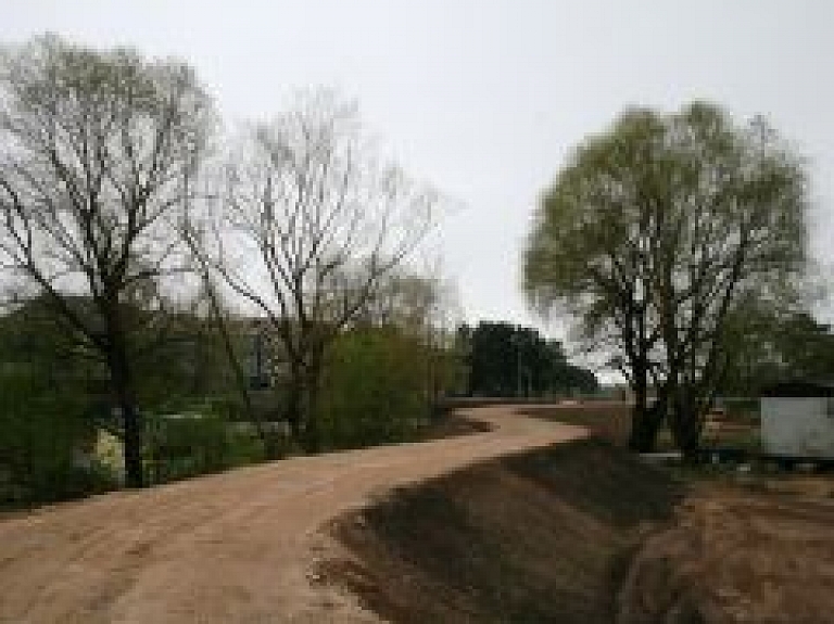 Pabeigti Ādažu pretplūdu dambja ierīkošanas darbi