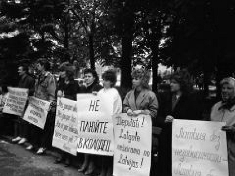 Vēstures mirkļu pietura muzejā - atceroties 4.maija notikumus