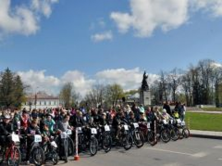 4.maija sportiskie rezultāti Rēzeknē