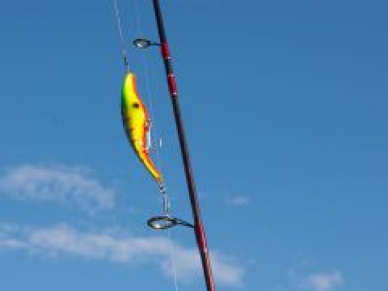 Uz Gulbju ezeru aicina doties pēc asariem