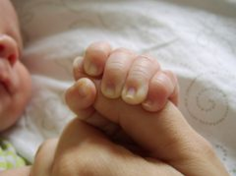 Perinatālās mirstības audita sistēmu apvienos ar mātes mirstības sistēmu