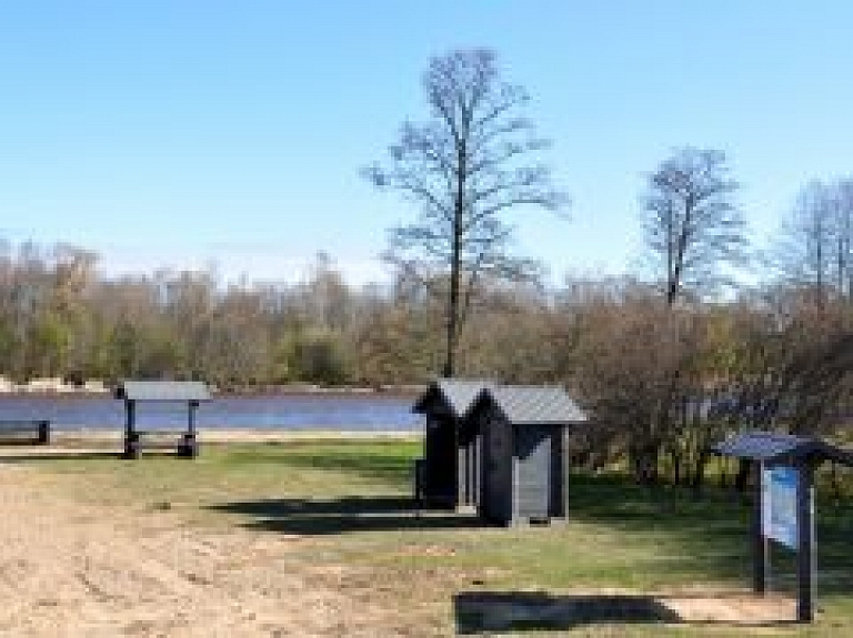 Carnikavas novadā izveidotas divas labiekārtotas atpūtas vietas