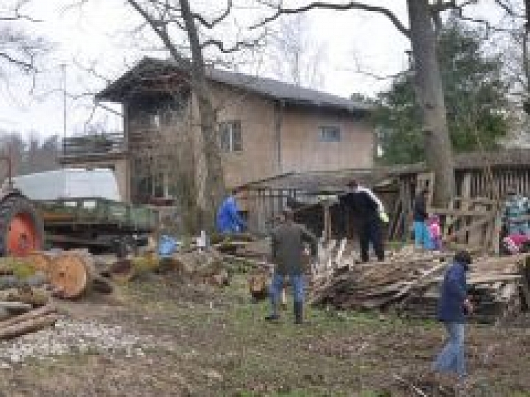 Carnikavas novadā kopumā savākti 1524 talkas atkritumu maisi