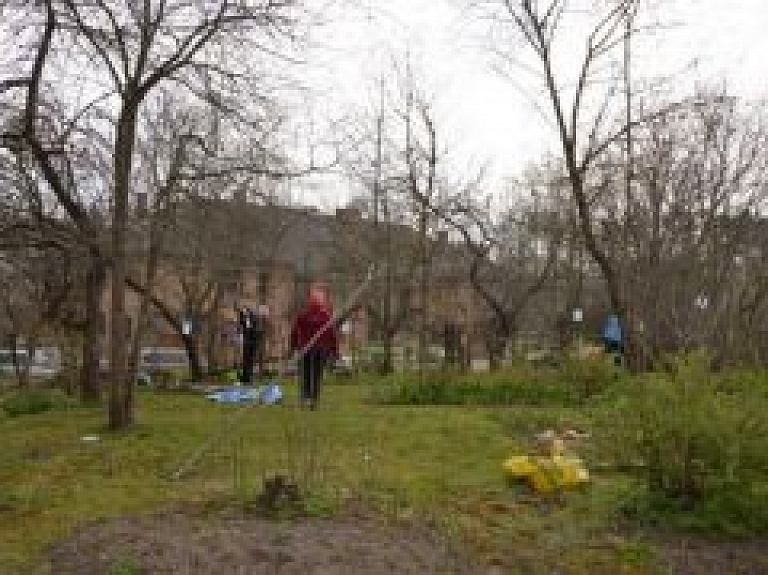 Brocēnu novadā Lielajā talkā savākti 4500 atkritumu maisi