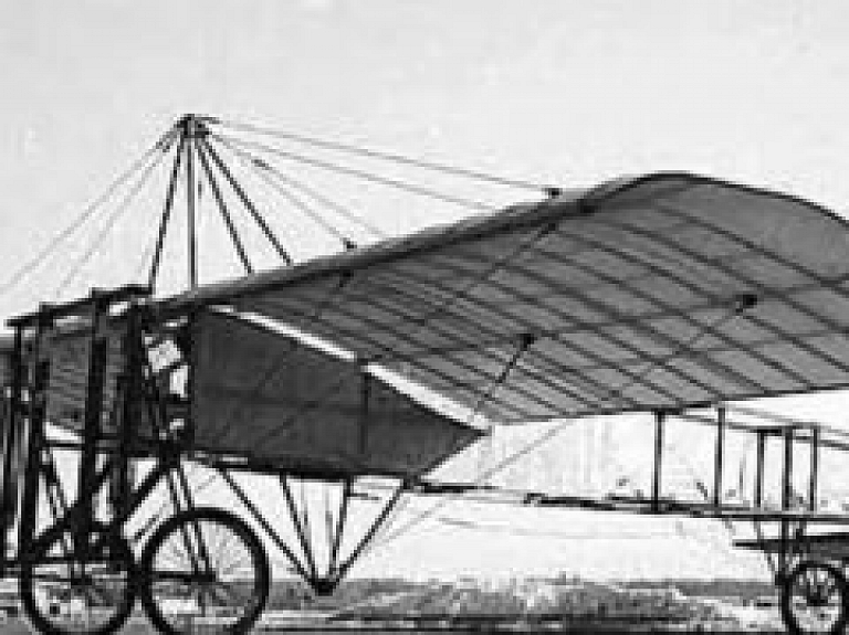 Ādažos apskatāms Latvijā uzbūvēts lidaparāta prototips