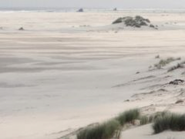 Interesentus aicina uz kāpu stiprināšanas talku