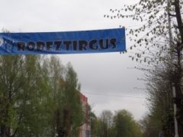Robežtirgū balli uzsauks pasākuma organizatori