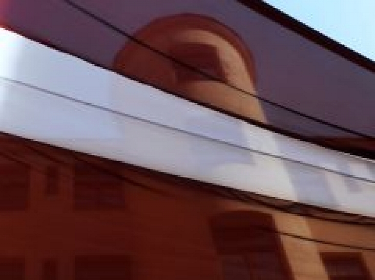 Aicina izkārt karogu Talsu, Sabiles un Valdemārpils dienā