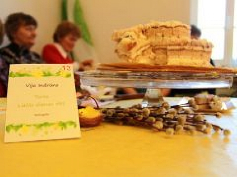 Carnikavā aizvadīts konditorejas gardumu konkurss