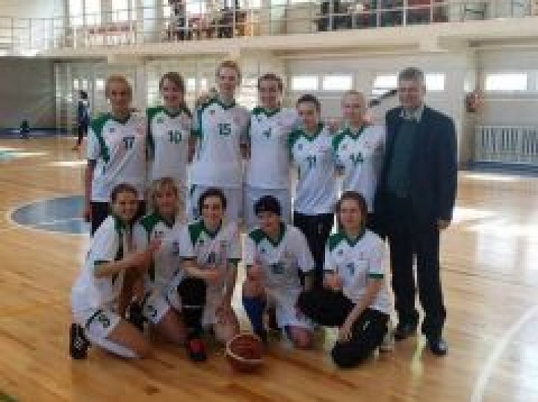 Valsts robežsardzes izlases pirmie soļi sieviešu basketbolā