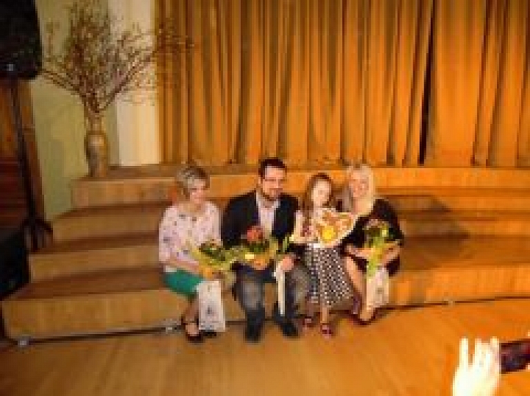 Konkursā "Saldus Cālis 2015" uzvar Amēlija Hāzena