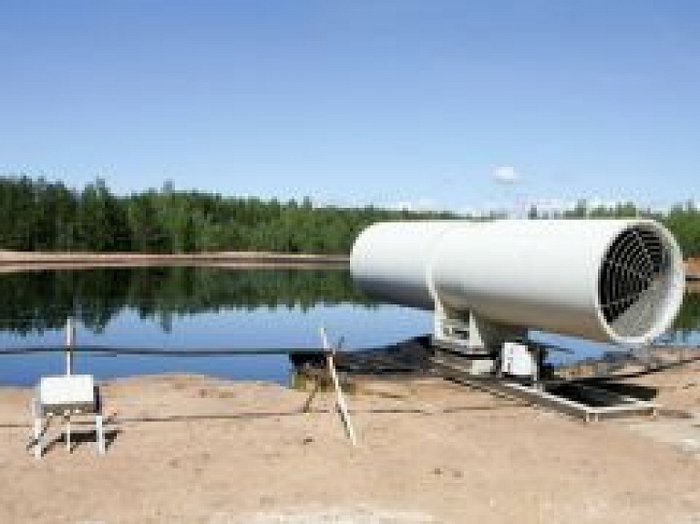 No Inčukalna dīķiem līdz šim izsmelts 24 000 tonnu gudrona