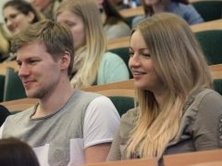 LADC vieslekcijā ViA studenti iepazīst reklāmas nozari Latvijā