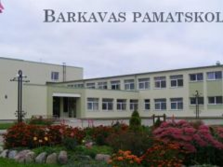 Barkavas pamatskolā norisināsies absolventu salidojums