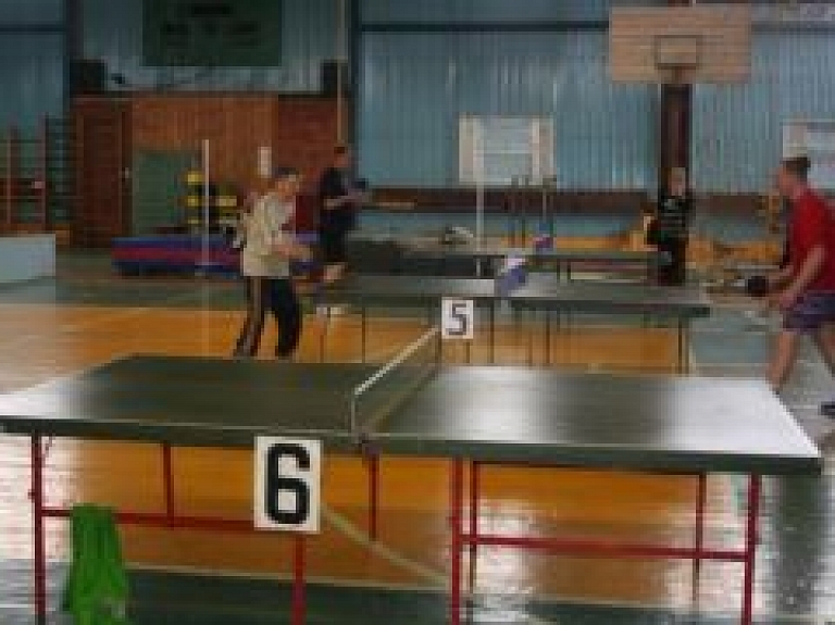 Madonas novada galda tenisa čempionātā uzvar gulbenietis