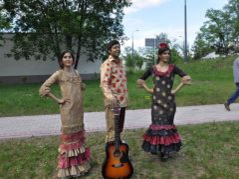 Rēzeknē aicina pieteikties Dzīvo skulptūru šovam